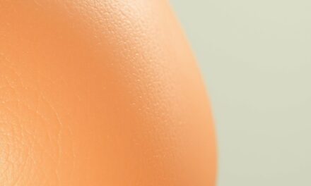 Czy typ skóry może się zmieniać i jak rozpoznać te zmiany na własnej cerze?